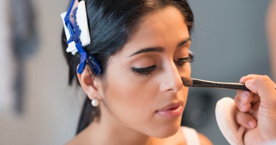 Intip Tips Memilih Make Up Wajah yang Tepat